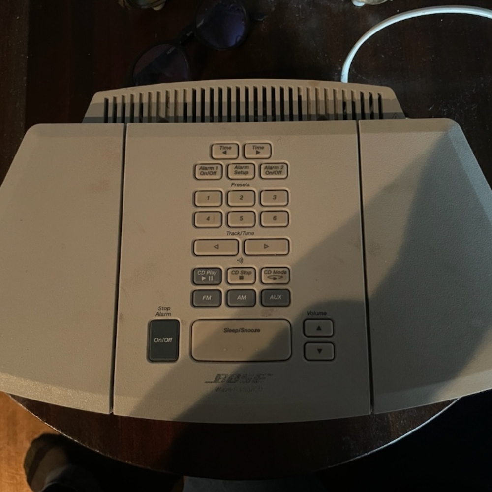 Bose Wave alarm clock radio